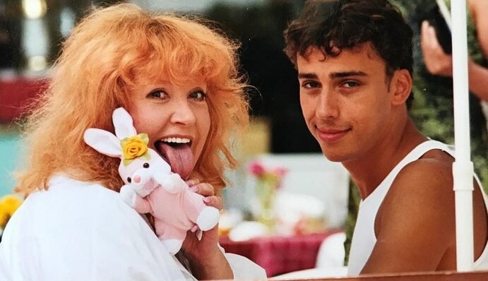 Позитивные мутанты: в сети обсуждают новое фото Пугачевой и Галкина