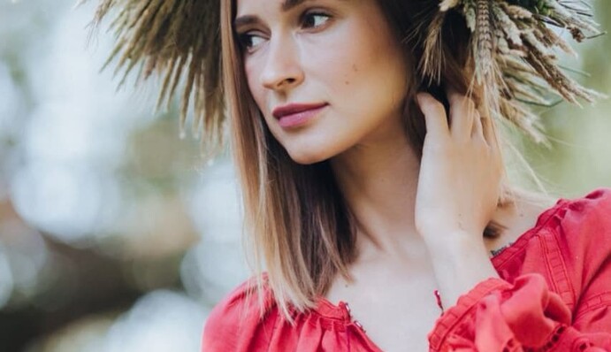 Украинская певица посвятила песню всем фантастическим женщинам: опубликовано аудио