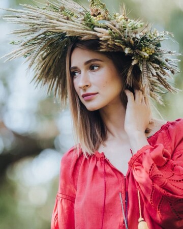 Украинская певица посвятила песню всем фантастическим женщинам: опубликовано аудио