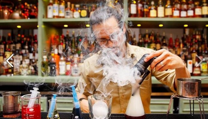 Куда пойти в Киеве в пятницу: топ интересных баров и пабов