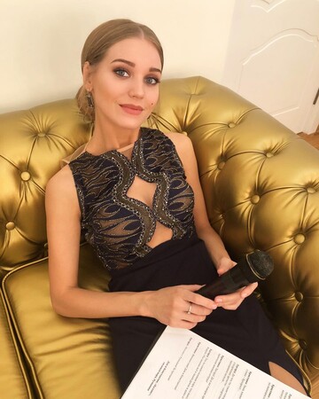 Не носит нижнее белье и моет руки 20 раз в день: Кристина Асмус поделилась фактами о себе