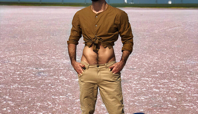 Полуголый Козловский сравнил себя с мировой поп-звездой и нарвался на критику: опубликовано фото