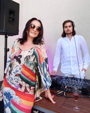 Вся семья в сборе: София Ротару поделилась личными фото