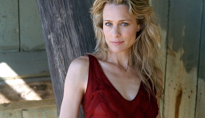 52-летняя голливудская звезда вышла замуж за молодого бойфренда: фото и видео со свадьбы