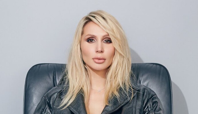 Лобода в сексуальном боди украсила обложку мужского глянца: опубликованы фото