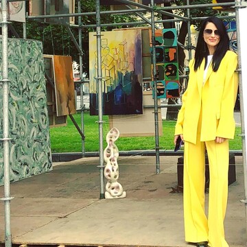 Маша Ефросинина в платье за 300 долларов восхитила стильным образом