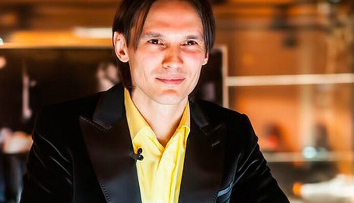 Как сейчас живет звезда 90-х Влад Сташевский: подробности