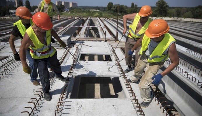 Грозит ли Украине повторение Генуи: самые опасные мосты в Киеве