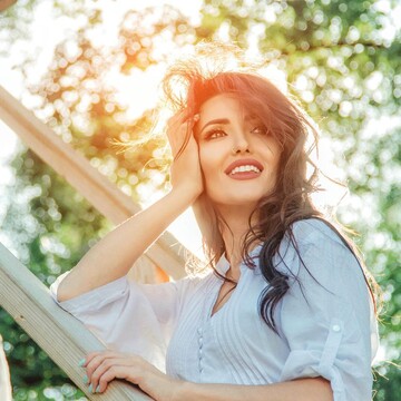 Украинская певица чуть не выпала из вертолета на съемках клипа