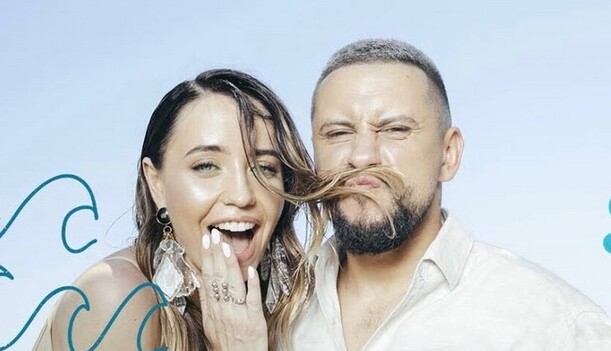 Дорофеева показала, как снимался ее клип с Монатиком: опубликовано видео