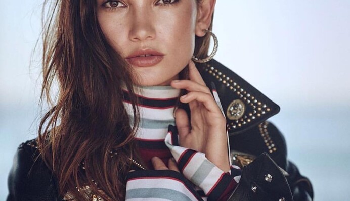 Ангел Victoria's Secret ждет второго ребенка: опубликовано фото