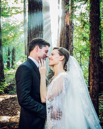 Голливудская звезда тайно вышла замуж: фото со свадьбы