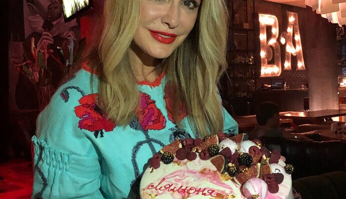Ольга Сумская в компании звездных друзей отметила день рождения