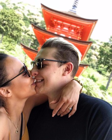 Джон Ньюман женился на стюардессе: фото со свадьбы