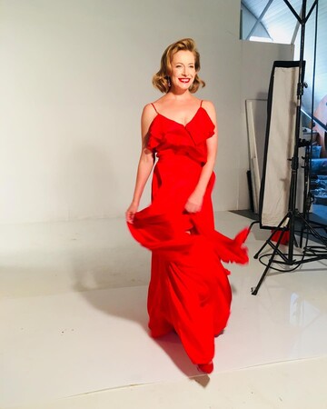 Елена Кравец в платье за 8 тысяч гривен появилась на 