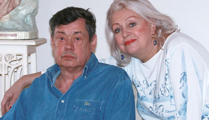 Жена больного раком Караченцова рассказала о его состоянии