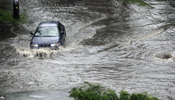 Сложно, но возможно: как украинцам возместить ущерб за утопленные авто