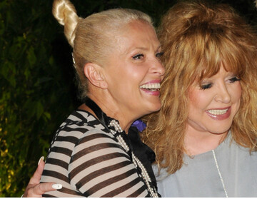 Язык без костей: Пугачева высказала Вайкуле свое мнение по поводу скандала с Крымом