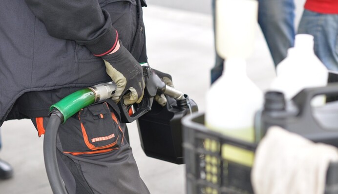 Скачок цен на бензин: что будет дальше с топливом в Украине