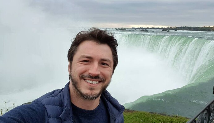 Семейная идиллия: Притула поделился нежным фото с женой и дочкой