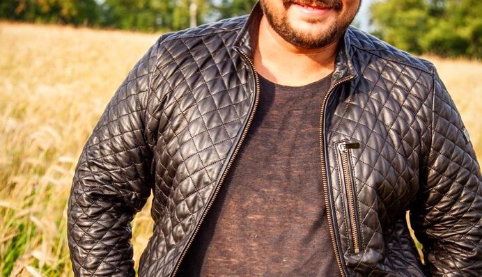 Известный российский певец перенес операцию