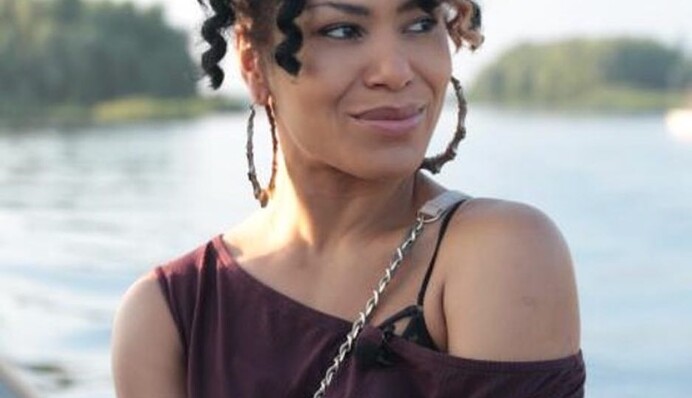 Известная украинская певица поделилась комплексом любимых упражнений: опубликовано видео