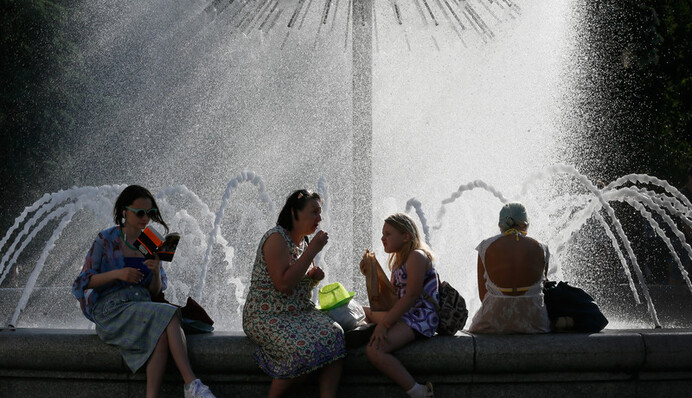 Літо триває: синоптики розповіли про погоду в перший місяць осені
