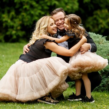 Лилия Ребрик отправила старшую дочь в первый класс: фото