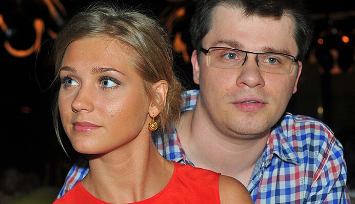 Муж избил: известная актриса удивила фанатов синяками и слезами