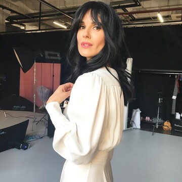 Маша Ефросинина пришла в школу к дочери в платье за 18 тысяч гривен