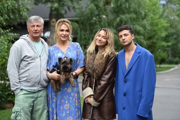 Зеленский с усами и любовный многоугольник: 