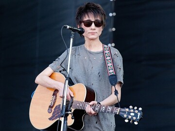 Земфира выпустила новую песню после 5 летнего перерыва: опубликовано видео