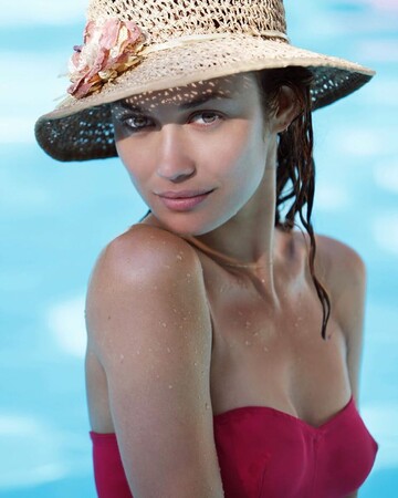 Голливудская звезда похвасталась отдыхом в Украине: опубликованы фото и видео