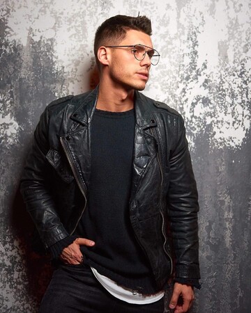 Герой нового 