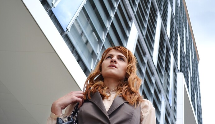 Как адаптировать гардероб для офиса: советы дизайнера