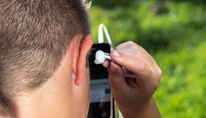 Как бороться с сезонными заболеваниями ушей: советы врача