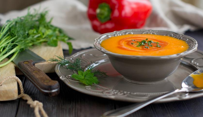 Быстро и вкусно: как приготовить овощной суп-пюре
