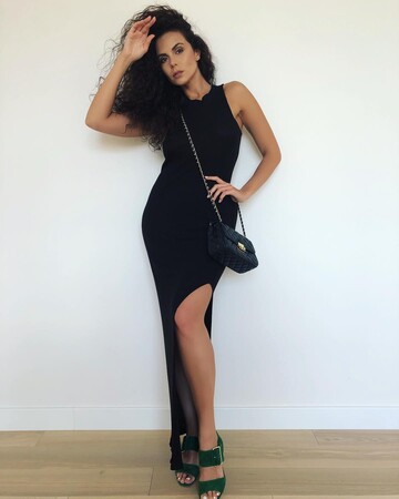 Только косы не хватает: похудевшая Каменских удивила нарядом