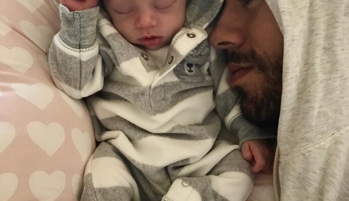 Чувствую себя самым счастливым человеком на свете: Иглесиас рассказал об отцовстве