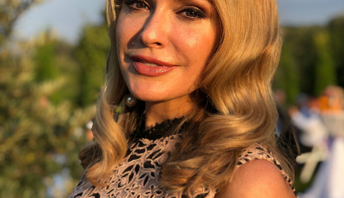 Пример для подражания: 52-летняя украинская звезда восхитила красотой