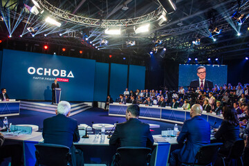 Тарута предлагает компромисс и идет в президенты