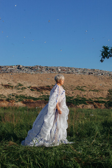 ONUKA выпустила клип, снятый на свалке: опубликовано видео