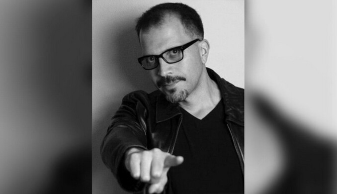 В США найден мертвым актер популярных сериалов