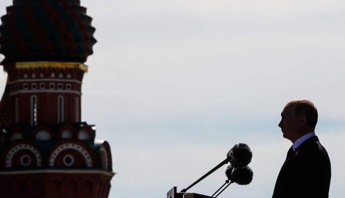 Путин начал терять власть в России, но Кремль использовал план 