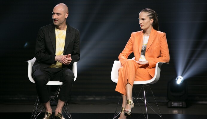 Алла Костромичева упала на подиуме: появилось видео