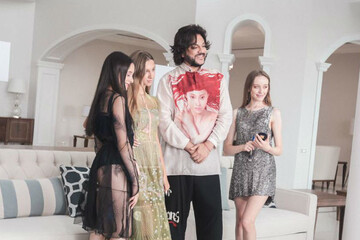 Бузова, Киркоров, Билан и Шнур снялись в клипе дочки Лепса