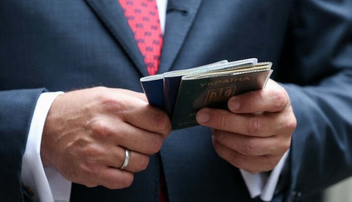 Максимальная осторожность: как Украине выпутаться из серьезного скандала