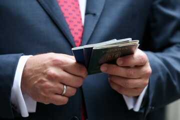 Максимальная осторожность: как Украине выпутаться из серьезного скандала