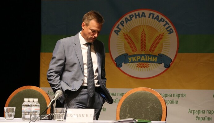 Велику партію в Україні розривають на частини: чим все це закінчиться