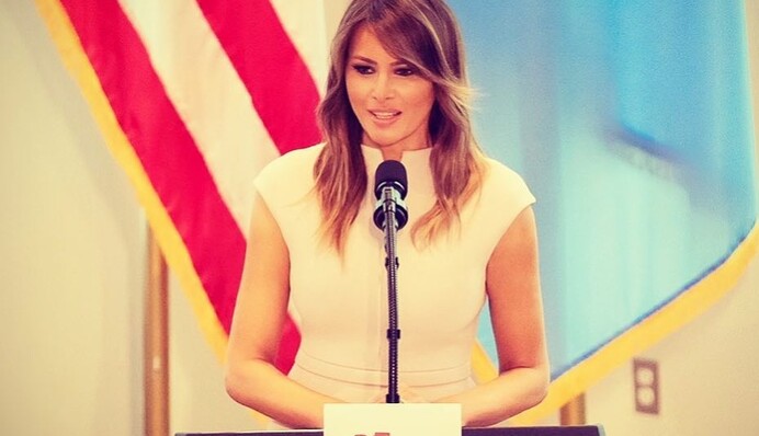 Мелания Трамп в старом платье появилась на людях